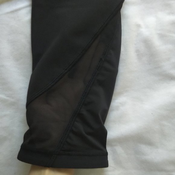 Lululemon Black SET Long-Sleeved Top + Cropped Legging Tight Sheer Panels MINT - Picture 9 of 9